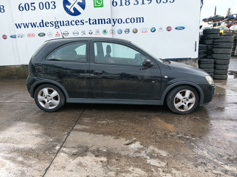 opel corsa c (x01) del año 2005