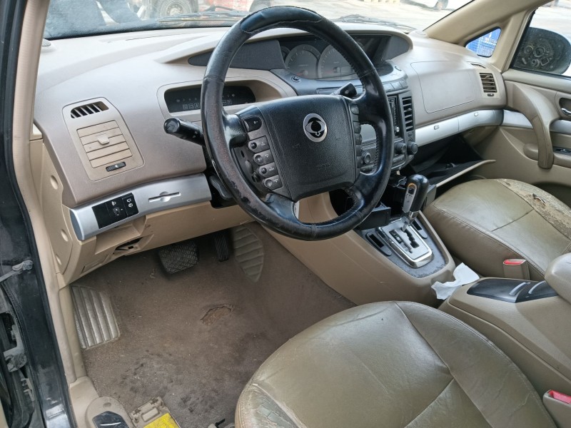 ssangyong rodius i del año 2008