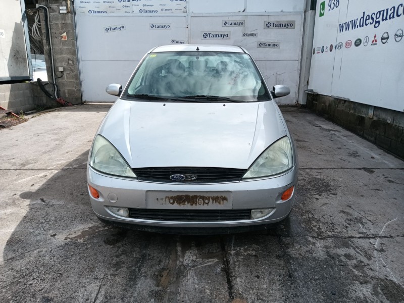 ford focus i sedán (dfw) del año 2000