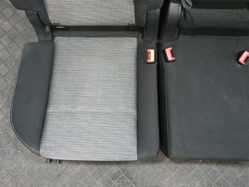 Recambio de asientos traseros para nissan x-trail iii (t32_, t32r, t32rr) 2.0 (t32) referencia OEM IAM   