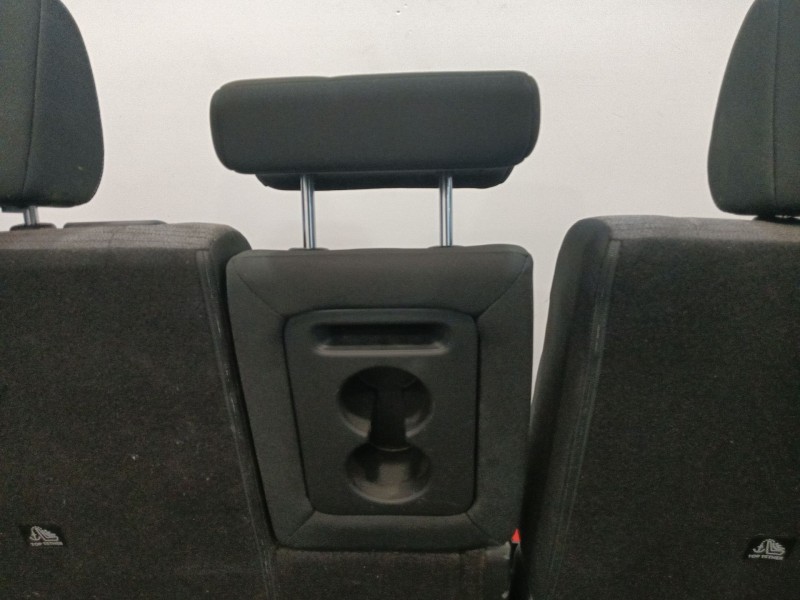 Recambio de asientos traseros para nissan x-trail iii (t32_, t32r, t32rr) 2.0 (t32) referencia OEM IAM   