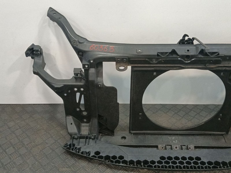 Recambio de panel frontal para hyundai i20 i (pb, pbt) 1.2 referencia OEM IAM 641021J000  