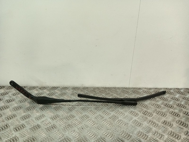 Recambio de brazo limpia delantero izquierdo para bmw 1 (e81) 118 d referencia OEM IAM 61617169971  