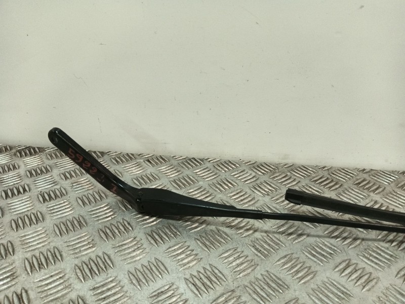 Recambio de brazo limpia delantero izquierdo para bmw 1 (e81) 118 d referencia OEM IAM 61617169971  