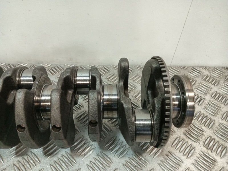 Recambio de cigueñal para hyundai tucson (jm) 2.0 crdi cat referencia OEM IAM   