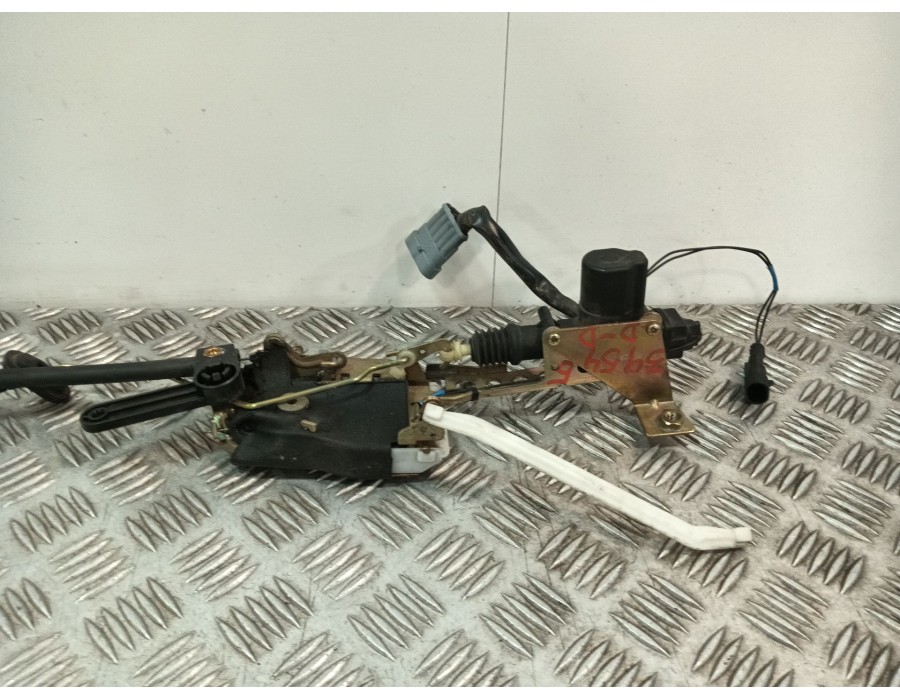 Recambio de cerradura puerta delantera derecha para alfa romeo gtv (163) 1.8 t.spark m referencia OEM IAM   