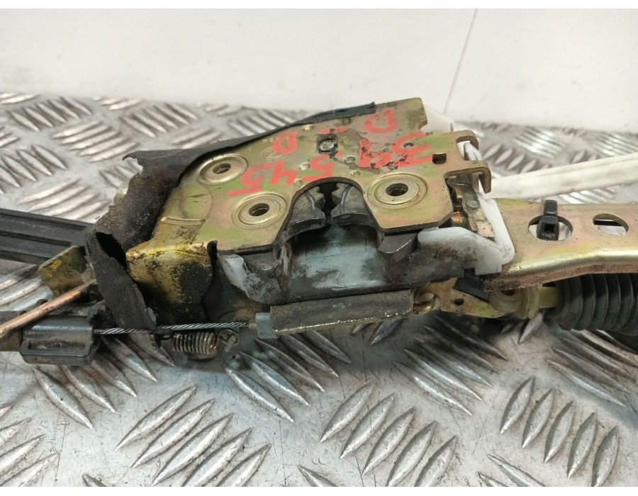 Recambio de cerradura puerta delantera derecha para alfa romeo gtv (163) 1.8 t.spark m referencia OEM IAM   