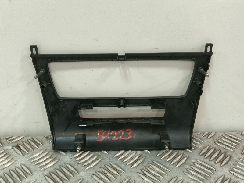 Recambio de moldura para bmw 1 (e81) 118 d referencia OEM IAM 6976846  