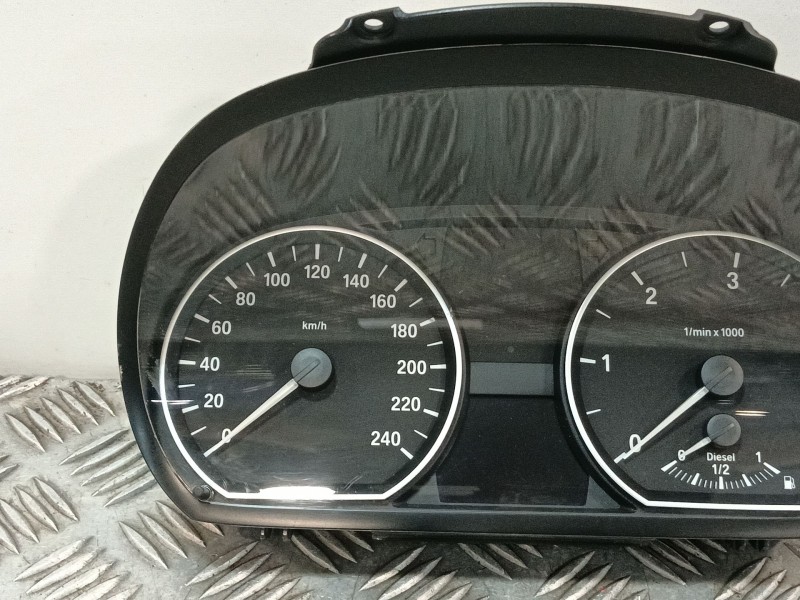 Recambio de cuadro instrumentos para bmw 1 (e81) 118 d referencia OEM IAM 918704602 102495293 25811510