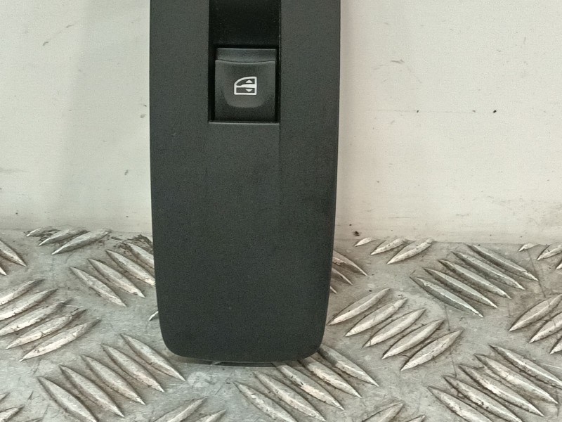 Recambio de mando elevalunas trasero izquierdo para renault scénic iv (j9_) 1.5 dci 110 referencia OEM IAM 809605274R  