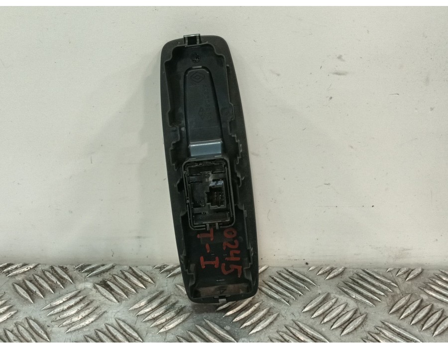 Recambio de mando elevalunas trasero izquierdo para renault scénic iv (j9_) 1.5 dci 110 referencia OEM IAM 809605274R  