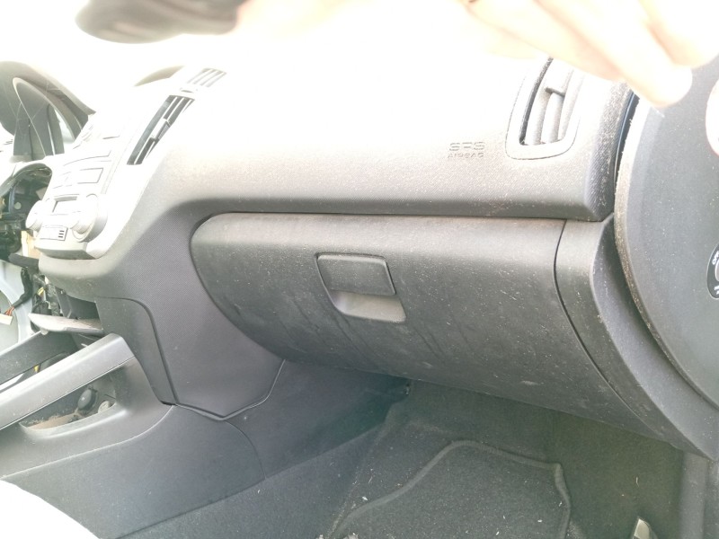 Recambio de guantera para kia cee´d 1.6 crdi cat referencia OEM IAM 847601H010ED 845101H000ED 