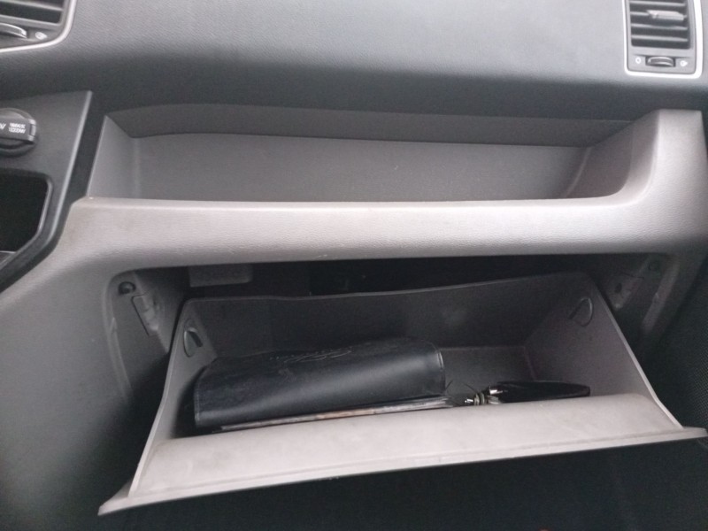 Recambio de guantera para hyundai h350 furgoneta 2.5 crdi referencia OEM IAM 8472159000YBA  