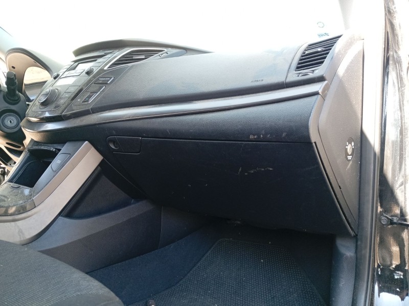 Recambio de guantera para hyundai i40 referencia OEM IAM 845103Z100RY  