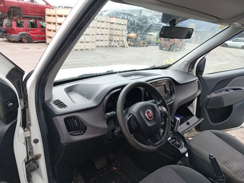 Recambio de salpicadero para fiat doblo autobús (263_) 1.6 d multijet (263axh1a, 263axl11, 263axh1b) referencia OEM IAM 00007355