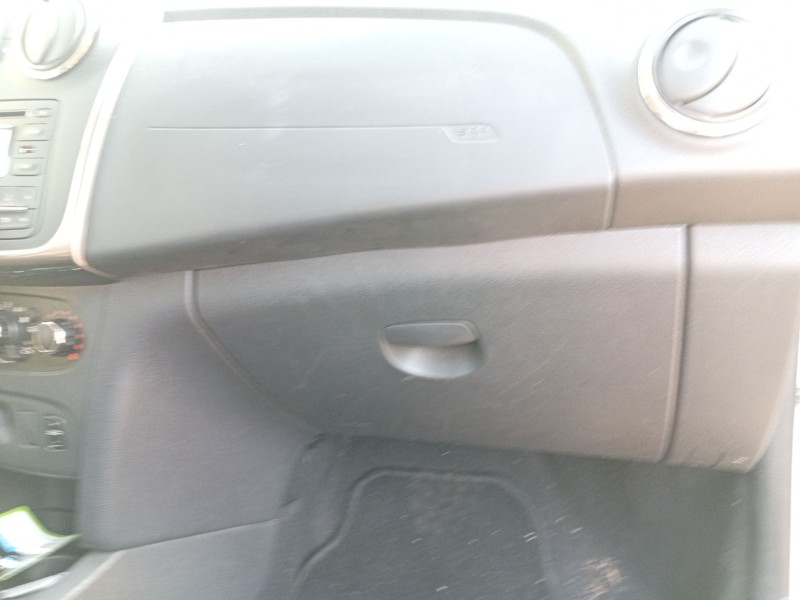 Recambio de guantera para dacia logan ii tce 90 referencia OEM IAM 685116430R  