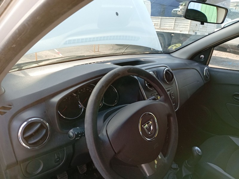 Recambio de salpicadero para dacia sandero ii (b8_) 1.5 dci referencia OEM IAM 681002065R  