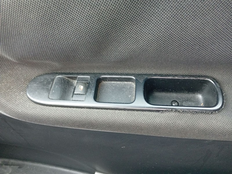 Recambio de mando elevalunas delantero derecho para peugeot 207 cc (wd_) 1.6 16v referencia OEM IAM 6554QK  