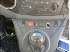 Recambio de mando elevalunas delantero izquierdo para peugeot partner origin monospace (g_) 1.6 hdi 75 referencia OEM IAM 6490HQ