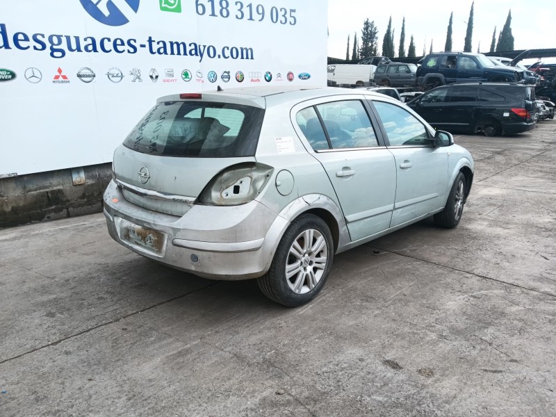 opel astra h (a04) del año 2009