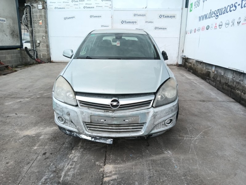 opel astra h (a04) del año 2009