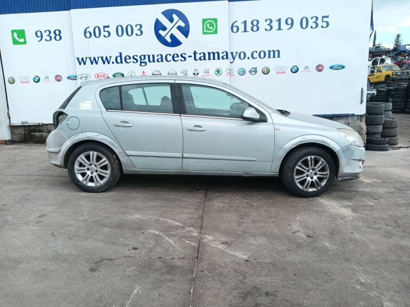 opel astra h (a04) del año 2009