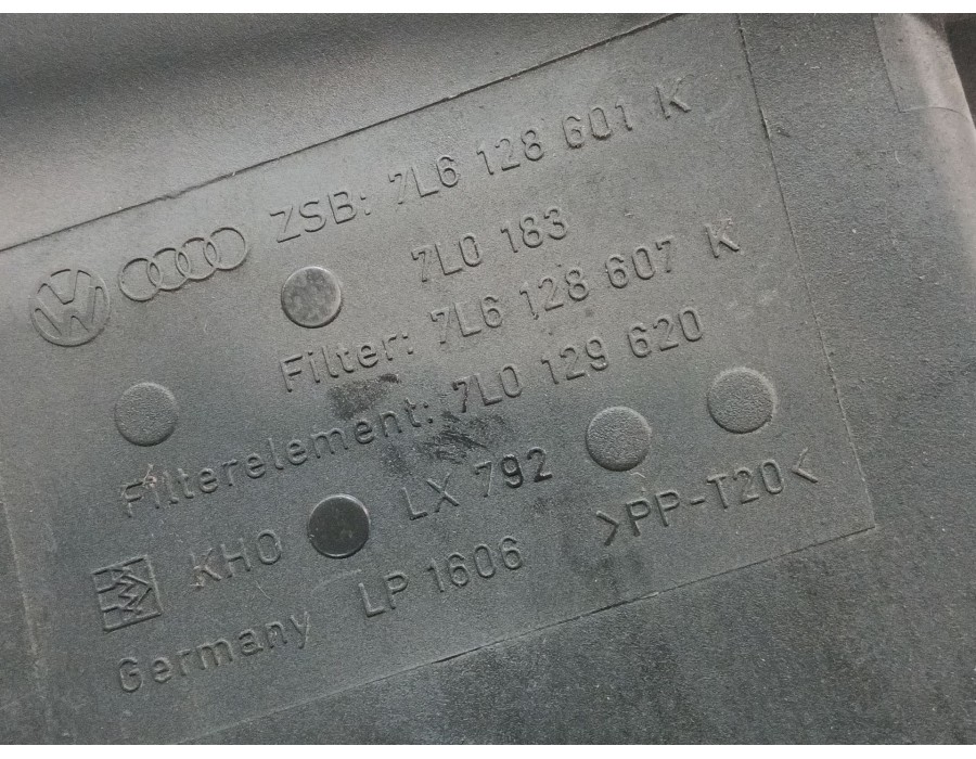 Recambio de carcasa filtro aire para audi q7 (4lb) 4.2 fsi quattro referencia OEM IAM 7L6128601K 7L6128607K 7L0129620