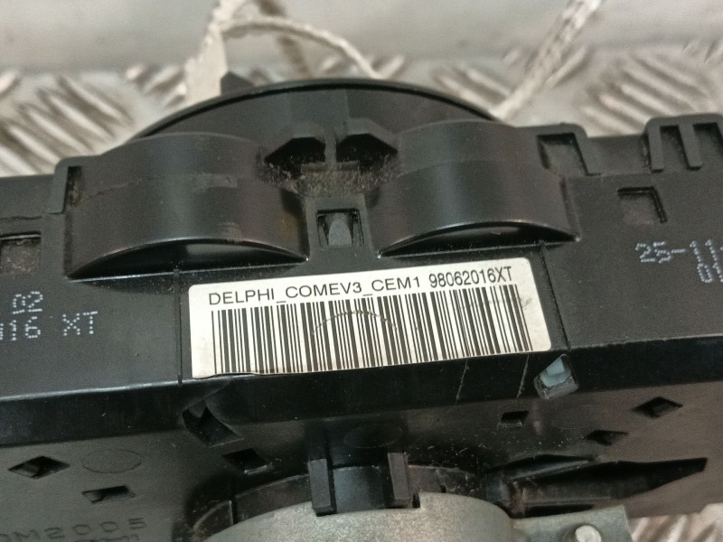 Recambio de mando multifuncion para peugeot 308 sw i (4e_, 4h_) 1.6 hdi referencia OEM IAM 98062016XT  