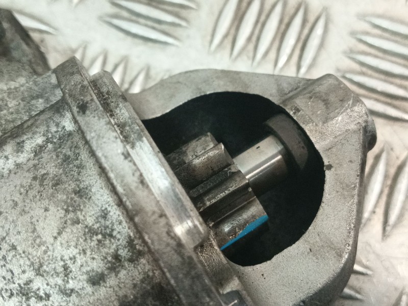Recambio de motor arranque para kia cee´d referencia OEM IAM 361002A300  