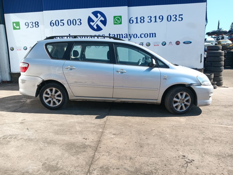 toyota avensis verso (m20) del año 2004