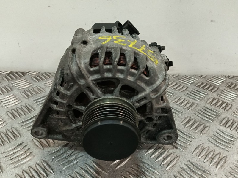 Recambio de alternador para kia cee´d referencia OEM IAM 373002A600 2607316D 