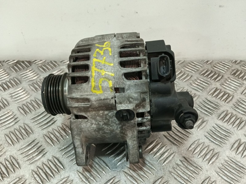 Recambio de alternador para kia cee´d referencia OEM IAM 373002A600 2607316D 