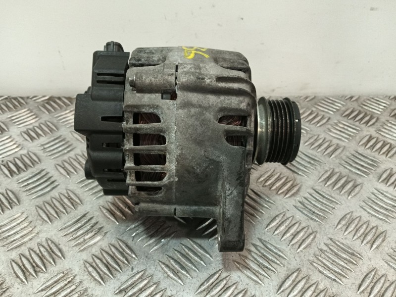 Recambio de alternador para kia cee´d referencia OEM IAM 373002A600 2607316D 