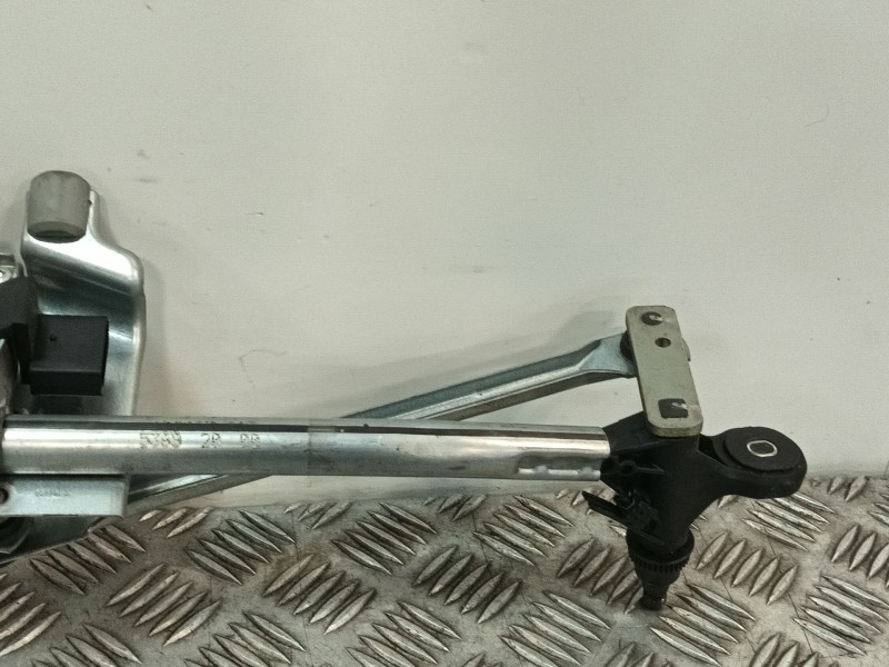 Recambio de motor limpia delantero para bmw 1 (e81) 118 d referencia OEM IAM 719303601  