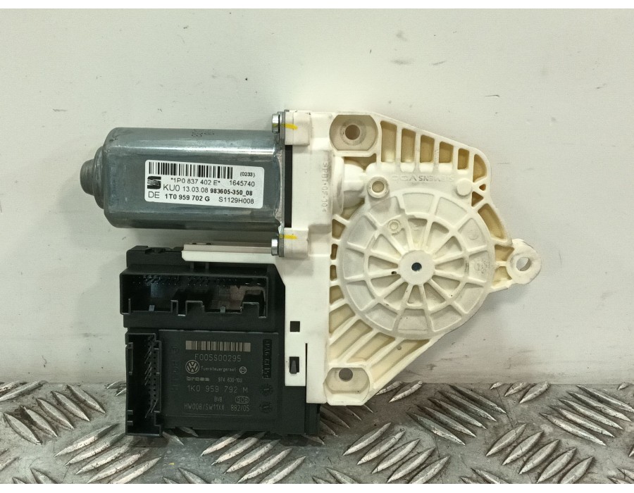 Recambio de motor elevalunas delantero derecho para seat leon (1p1) 1.9 tdi referencia OEM IAM 1T0959702G 98360535008 