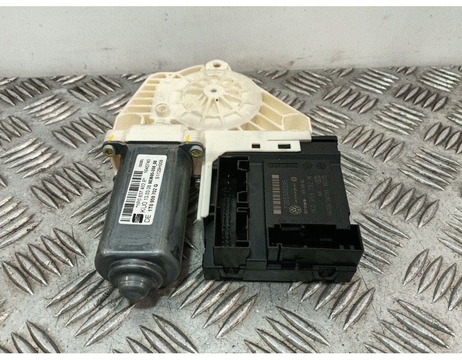 Recambio de motor elevalunas delantero derecho para seat leon (1p1) 1.9 tdi referencia OEM IAM 1T0959702G 98360535008 