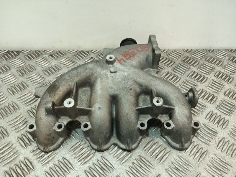 Recambio de colector admision para audi a3 sportback (8pa) 2.0 tdi referencia OEM IAM 03G129713  