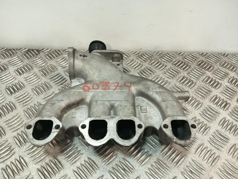 Recambio de colector admision para audi a3 sportback (8pa) 2.0 tdi referencia OEM IAM 03G129713  