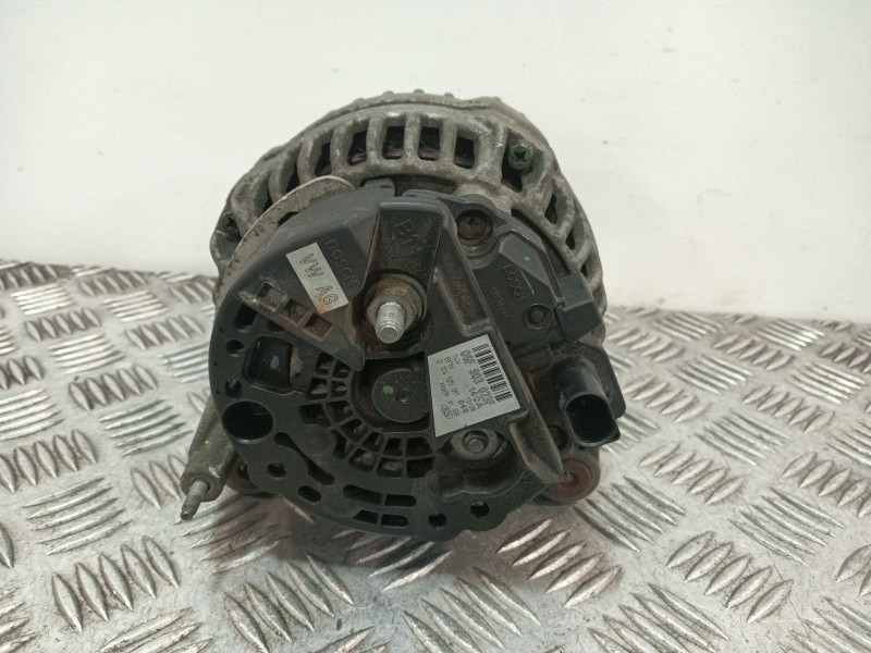 Recambio de alternador para seat leon (1p1) 1.9 tdi referencia OEM IAM 06F903023F 0124525091 