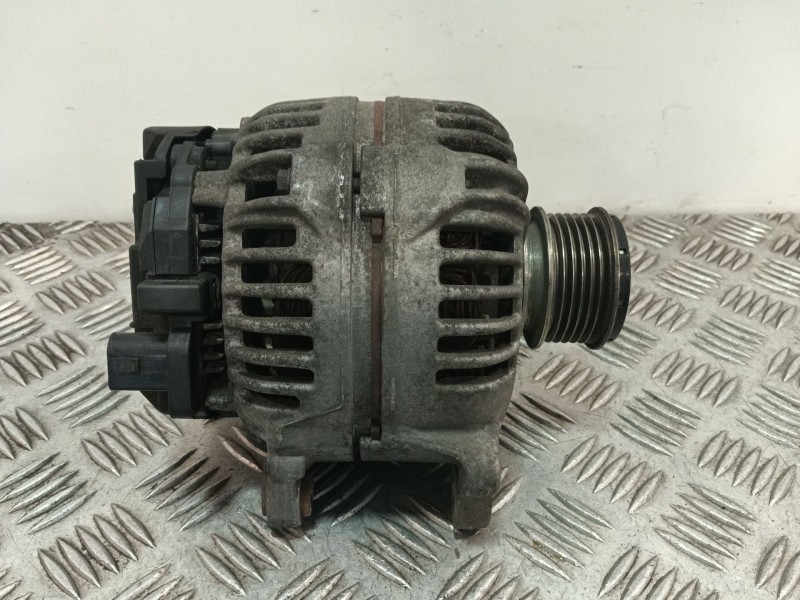 Recambio de alternador para mitsubishi lancer berlina (cy0) referencia OEM IAM 06F903023F  