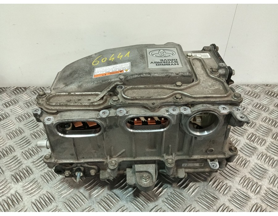 Recambio de inversor / generador hibrido para toyota yaris (_p13_) 1.5 hybrid (nhp130_) referencia OEM IAM G920052010  