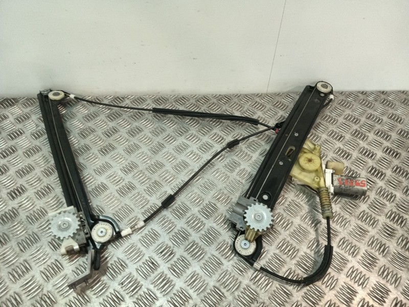 Recambio de elevalunas delantero derecho para bmw 1 (e81) 118 d referencia OEM IAM E840311607  