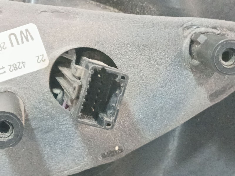 Recambio de retrovisor izquierdo para renault wind (e4m_) 1.2 tce 100 (e4mf) referencia OEM IAM 12573000  