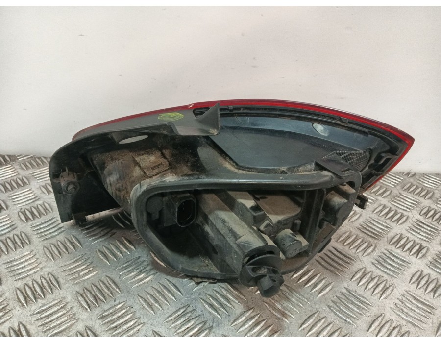 Recambio de piloto trasero izquierdo para seat ibiza iv st (6j8, 6p8) 1.2 tsi referencia OEM IAM 6J4945095K  
