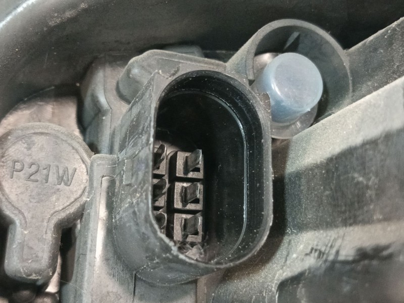 Recambio de piloto trasero izquierdo para seat ibiza iv st (6j8, 6p8) 1.2 tsi referencia OEM IAM 6J4945095K  