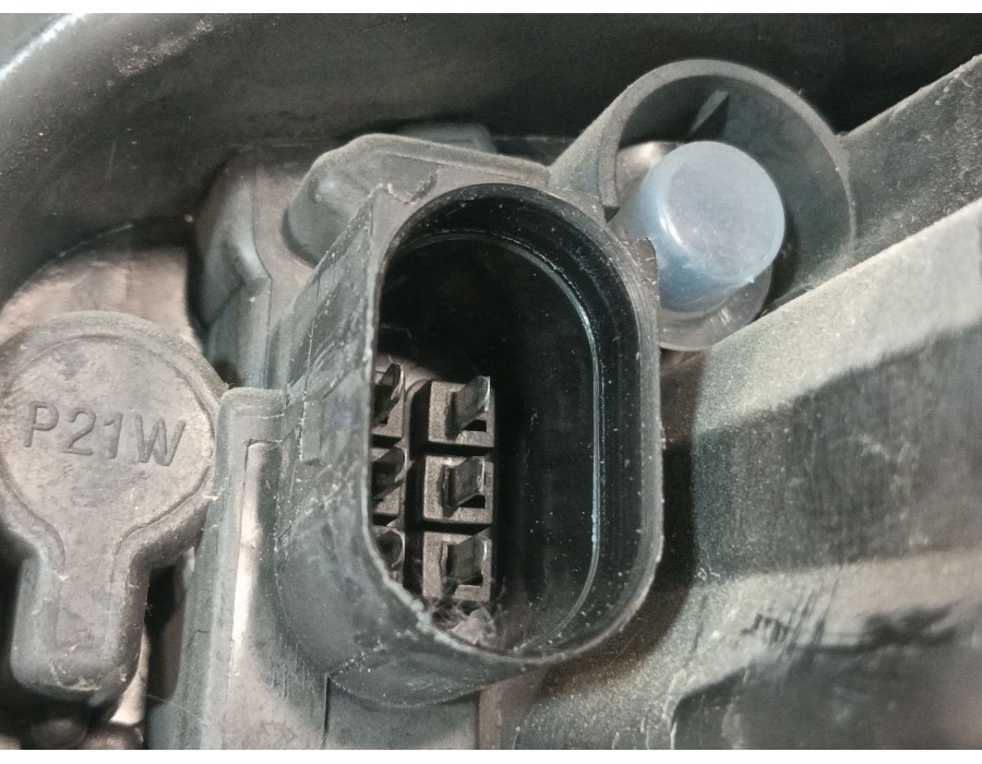 Recambio de piloto trasero izquierdo para seat ibiza iv st (6j8, 6p8) 1.2 tsi referencia OEM IAM 6J4945095K  