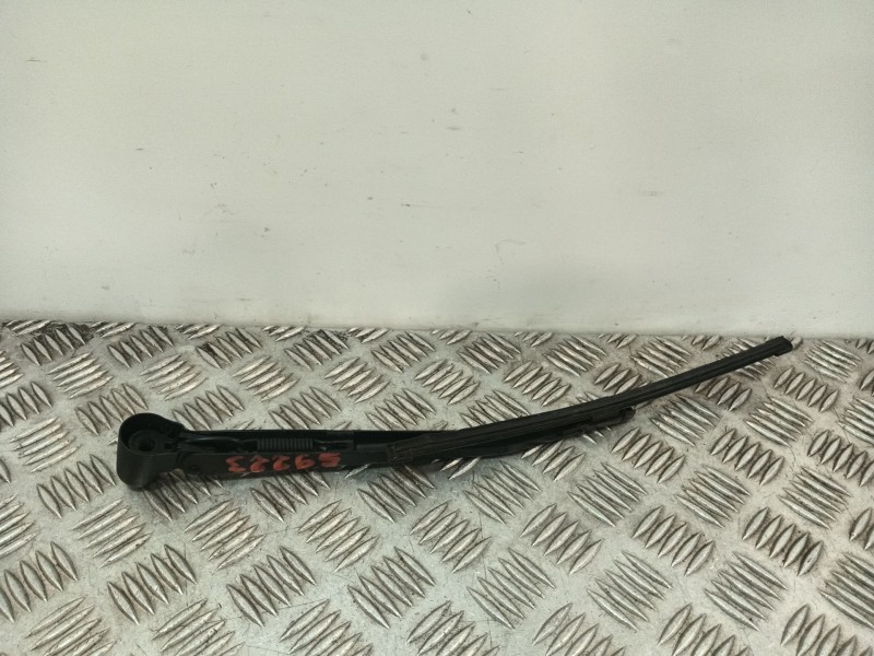 Recambio de brazo limpia trasero para bmw 1 (e81) 118 d referencia OEM IAM 713850705 719956501 