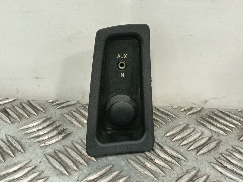Recambio de moldura para bmw 1 (e81) 118 d referencia OEM IAM 51169110410  