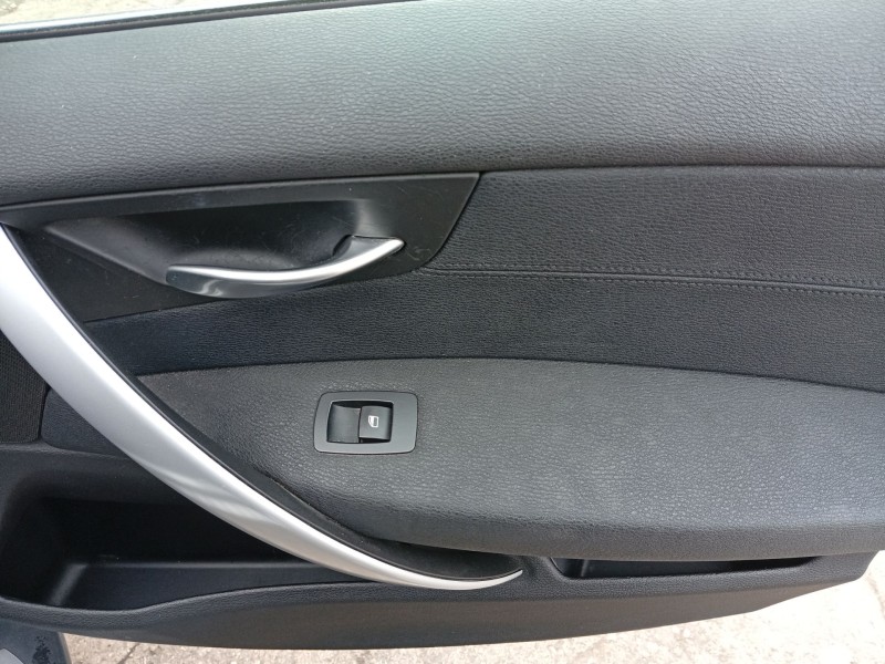 Recambio de mando elevalunas delantero derecho para bmw x3 (e83) 3.0 d referencia OEM IAM 61316922244  