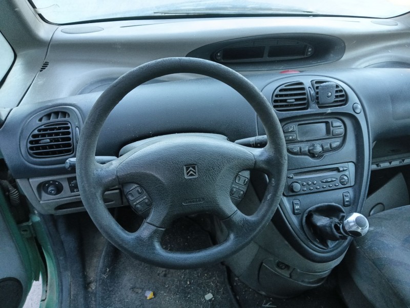 citroën xsara picasso (n68) del año 2001